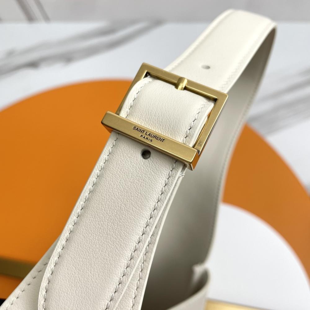 Classic Leather Shoulder Bag