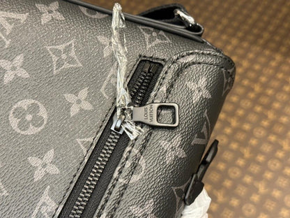 Elegant Calfskin Shoulder Bag – Special Edition