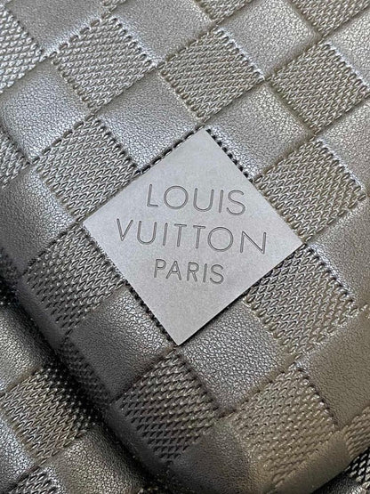 Stylish Quilted Leather Backpack – Limited Edition