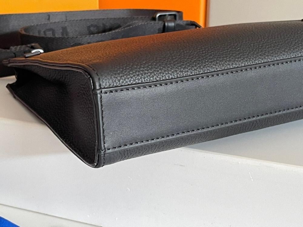Italian-Inspired Luxury Leather Shoulder Bag