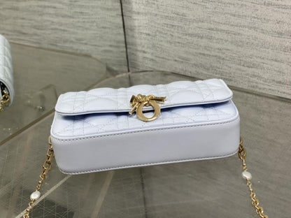 Alma Shoulder Bag
