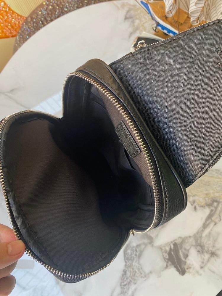 Classic Modern Shoulder Bag