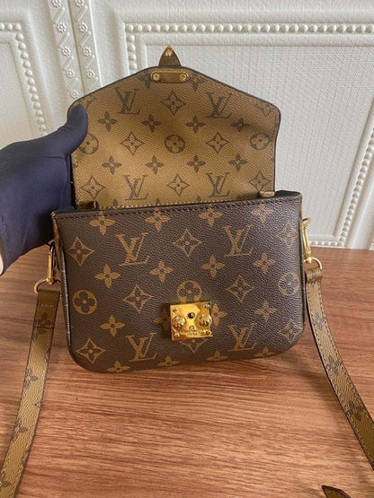 Modern Premium Crossbody Bag