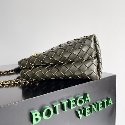 Classic Leather Shoulder Bag