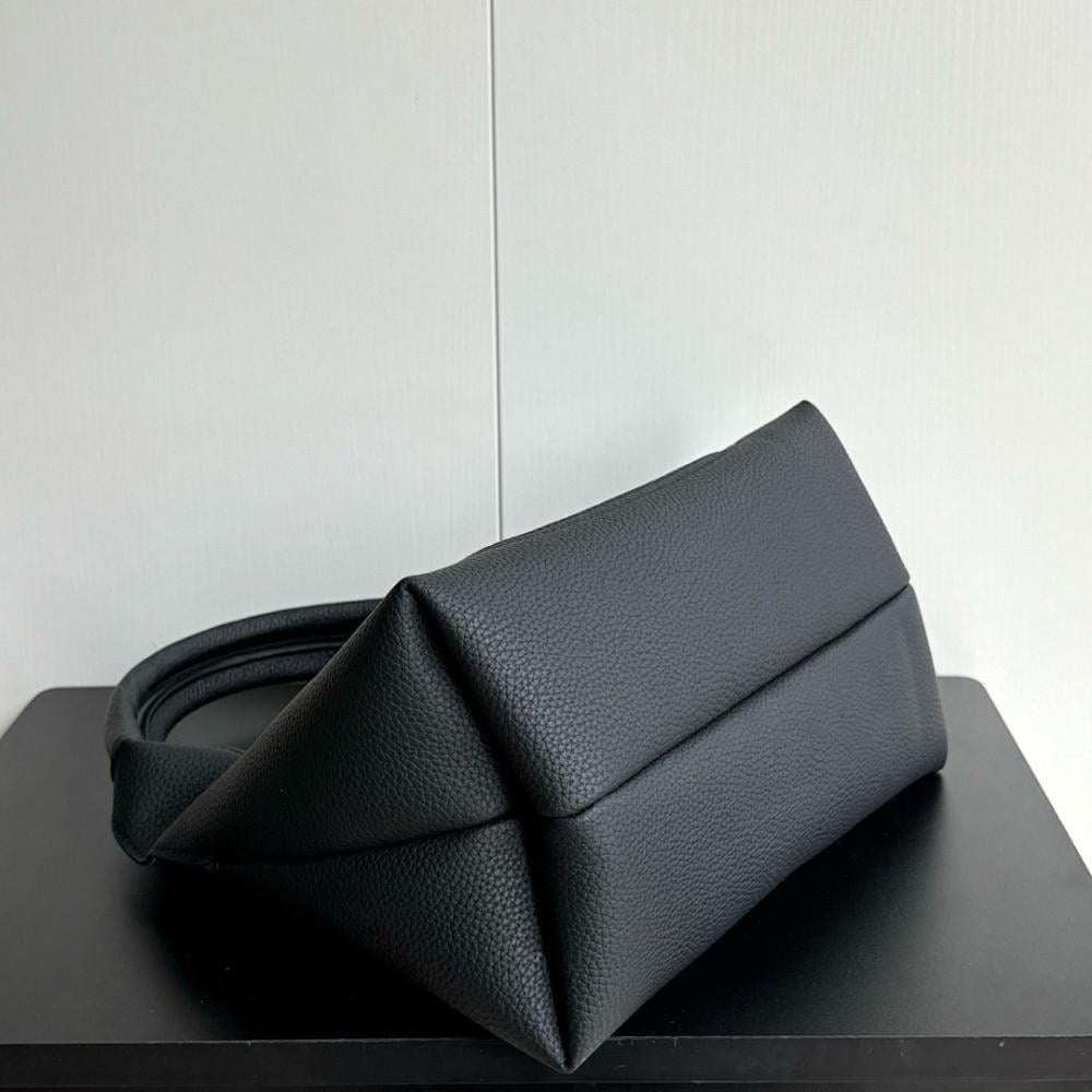 Stylish Refined Shoulder Bag