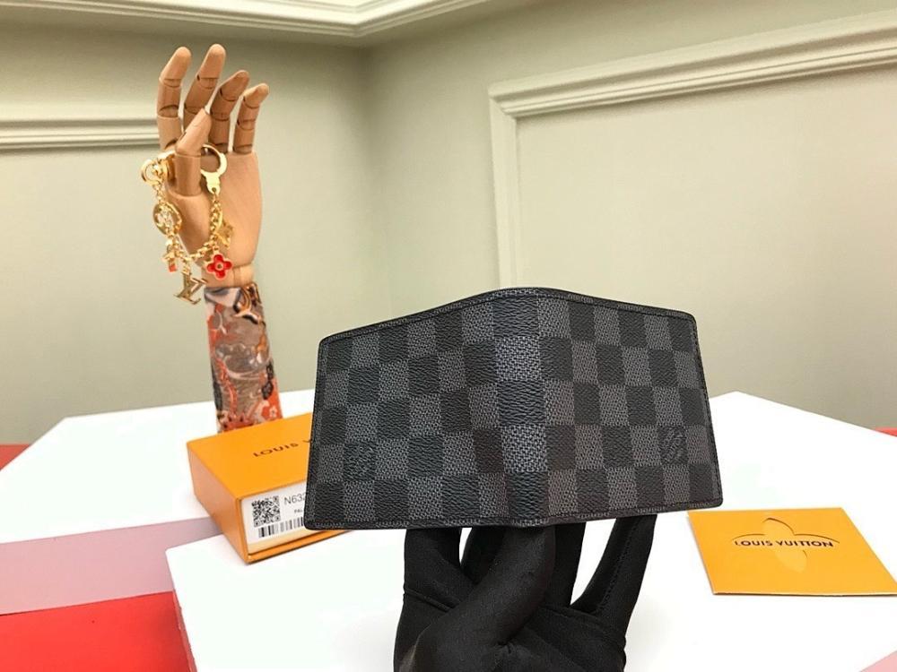 Elegant Wallet – Special Edition