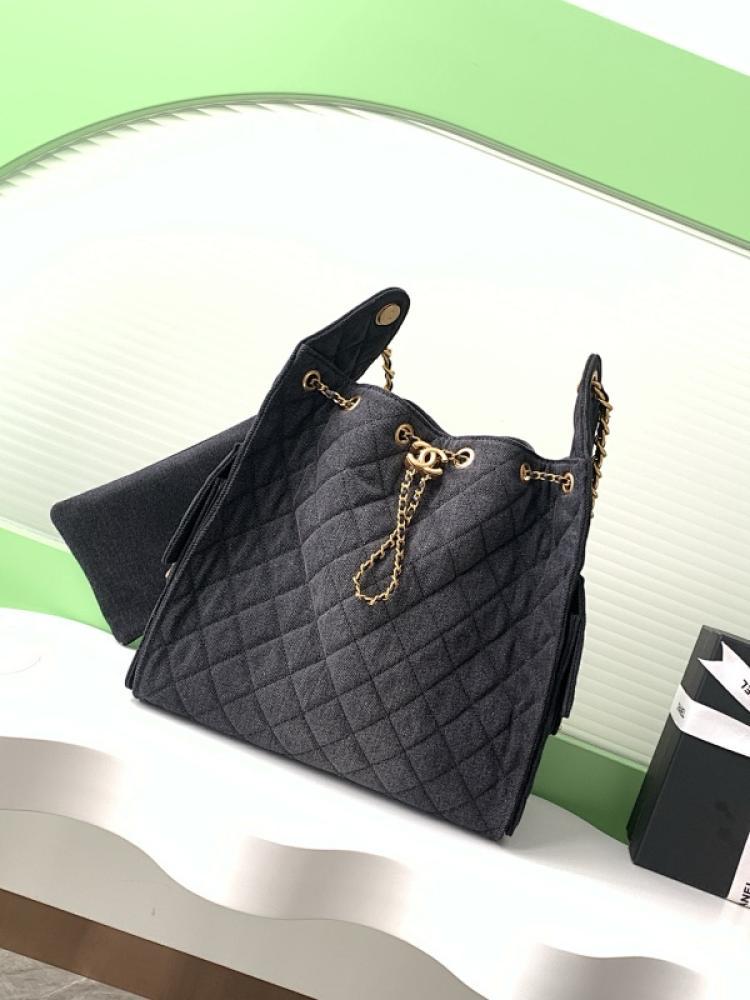 Classic Hobo Bag