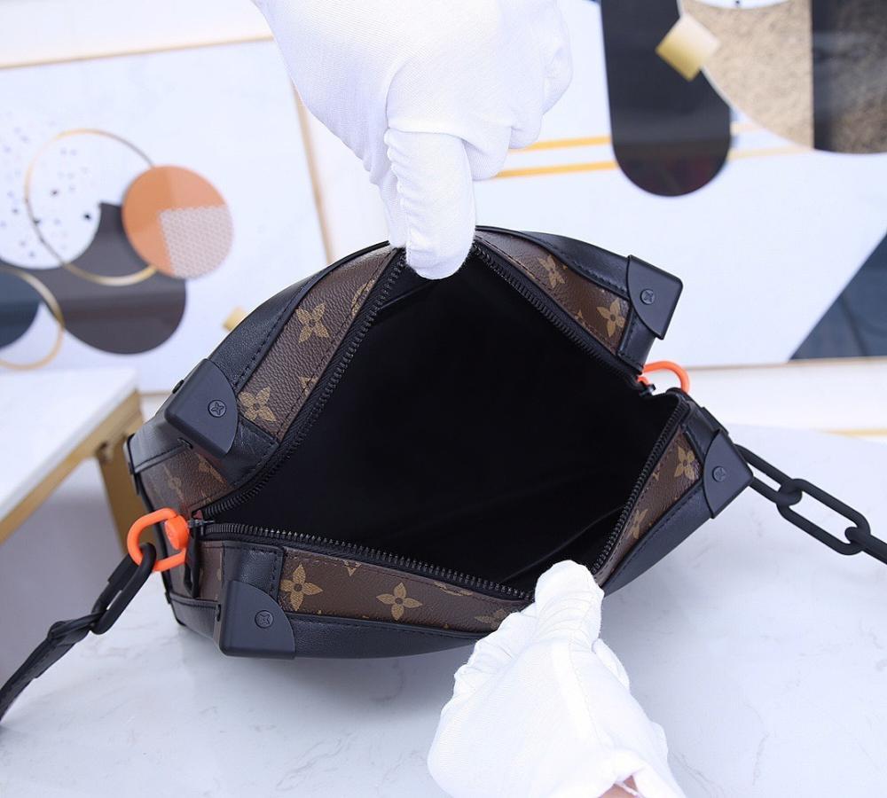 Modern Refined Orange Shoulder Bag