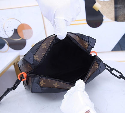 Modern Refined Orange Shoulder Bag