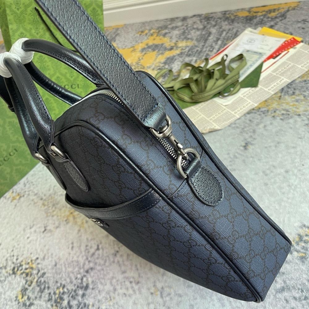 Elegant Refined Shoulder Bag
