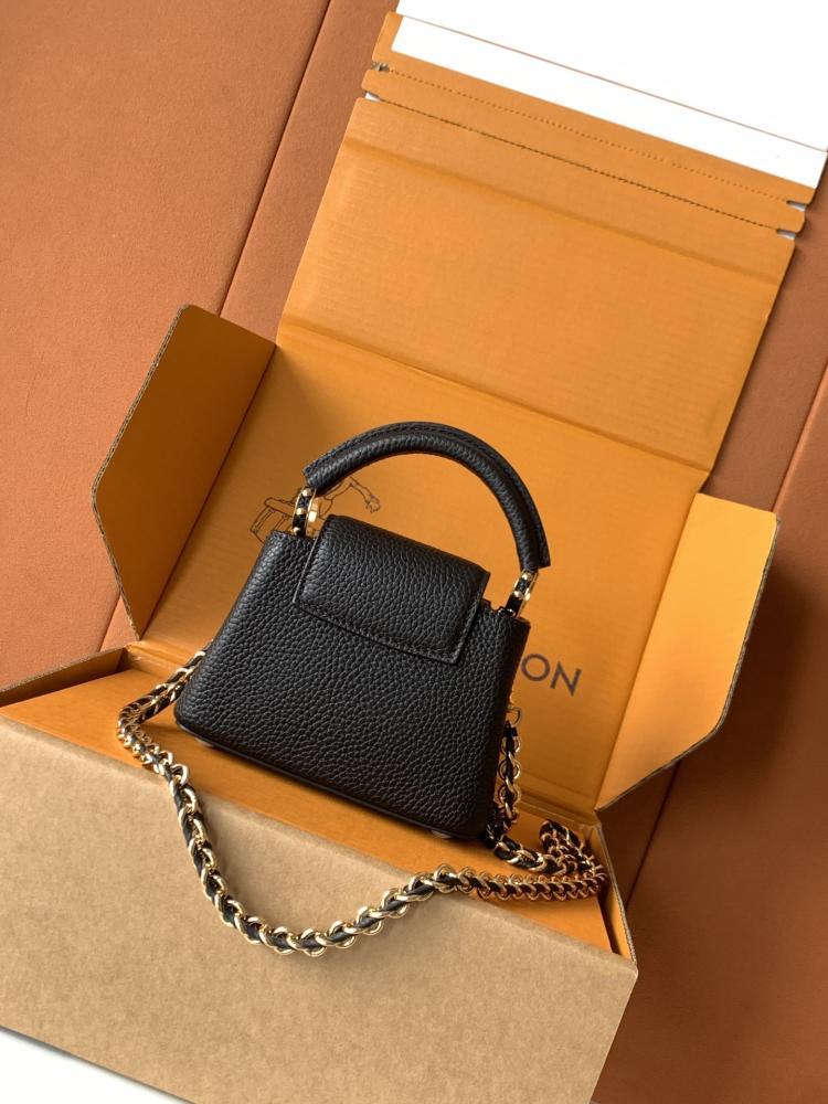 Capucines Calfskin Wallet