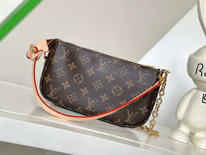 Classic Refined Leather Shoulder Bag