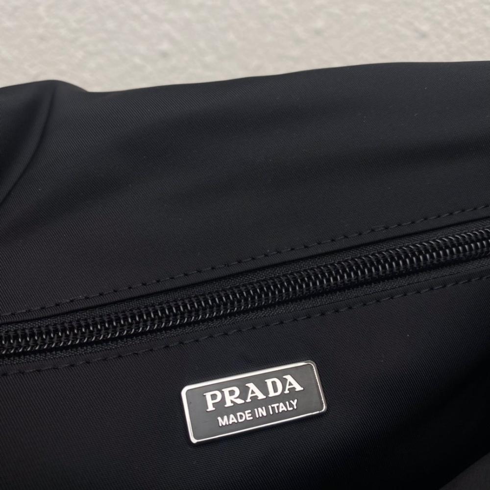 Practical Luxury Shoulder Bag