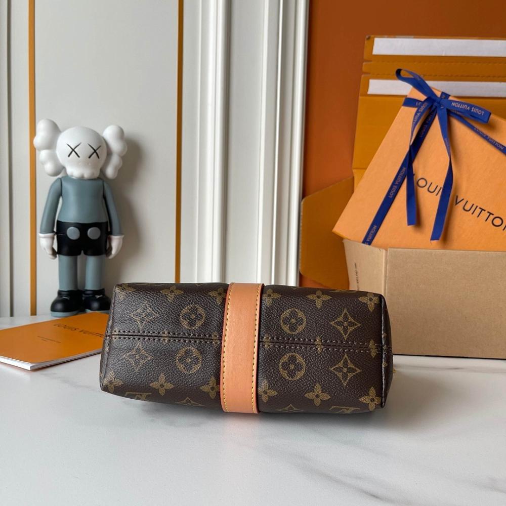 Italian-Inspired Stylish Monogram Leather Shoulder Bag