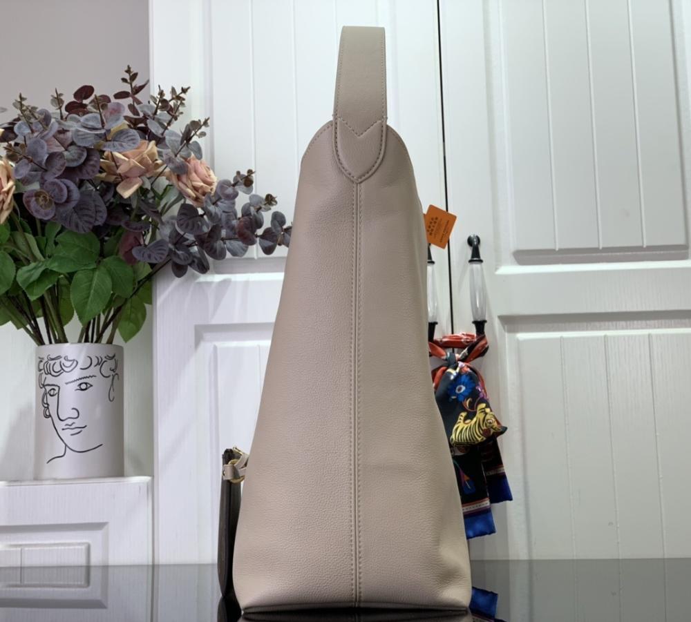 Elegant Hobo Bag