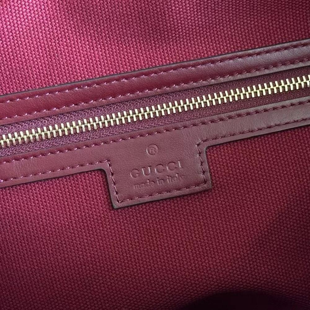 Stylish Shoulder Bag – Limited Edition