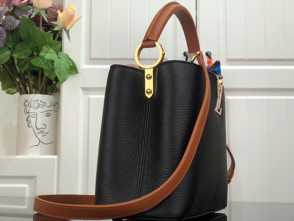 Elegant Leather Top Handle Bag