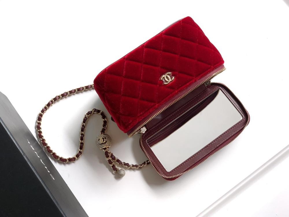 Alma Gold Wallet