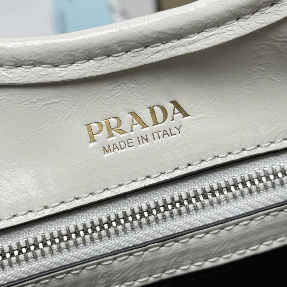 Elegant Shoulder Bag