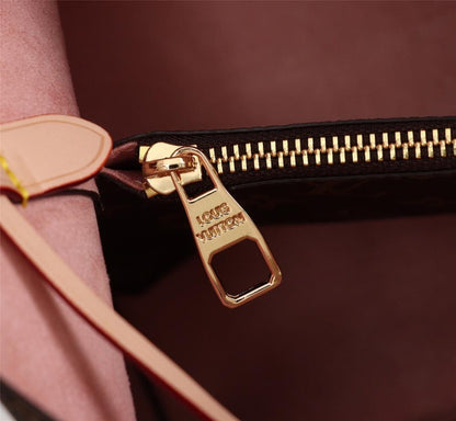 Stylish Woven Leather Crossbody Bag – Special Edition