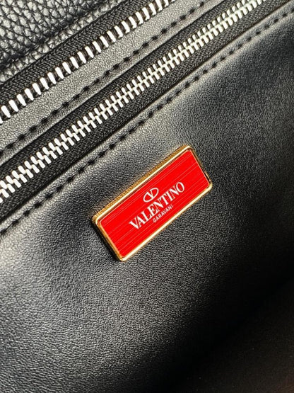 Stylish Premium Woven Crossbody Bag