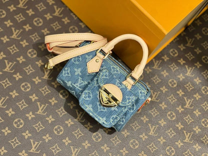 Modern Stylish Blue Denim Shoulder Bag