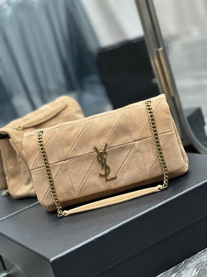 Stylish Gold Leather Shoulder Bag – Limited Edition