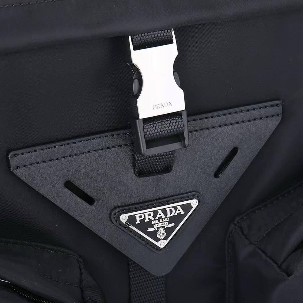 Stylish Refined Nylon Crossbody Bag