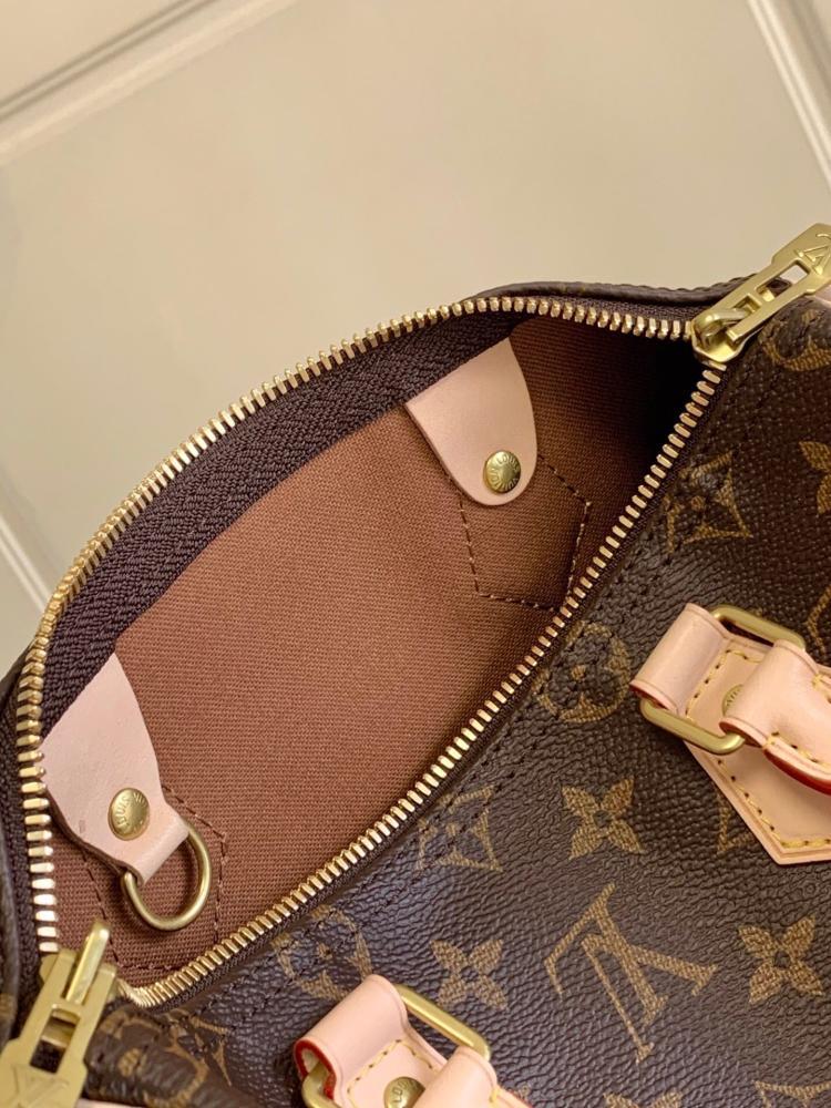Modern Elegant Shoulder Bag