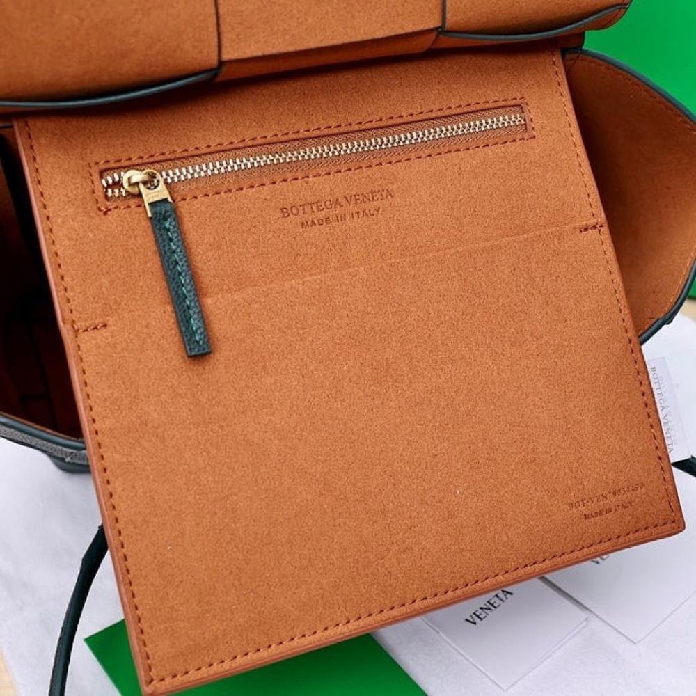 Luxury Stylish Woven Top Handle Bag