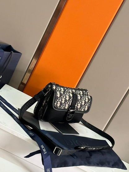 Stylish Black Printed Jacquard Crossbody Bag – Limited Edition