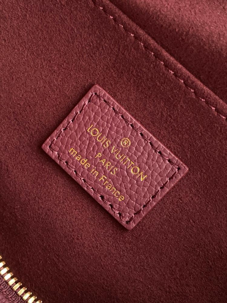 Alma Leather Shoulder Bag
