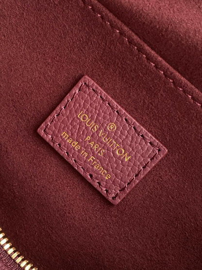 Alma Leather Shoulder Bag