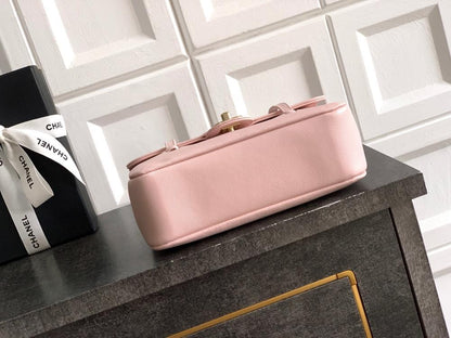 Classic Leather Shoulder Bag