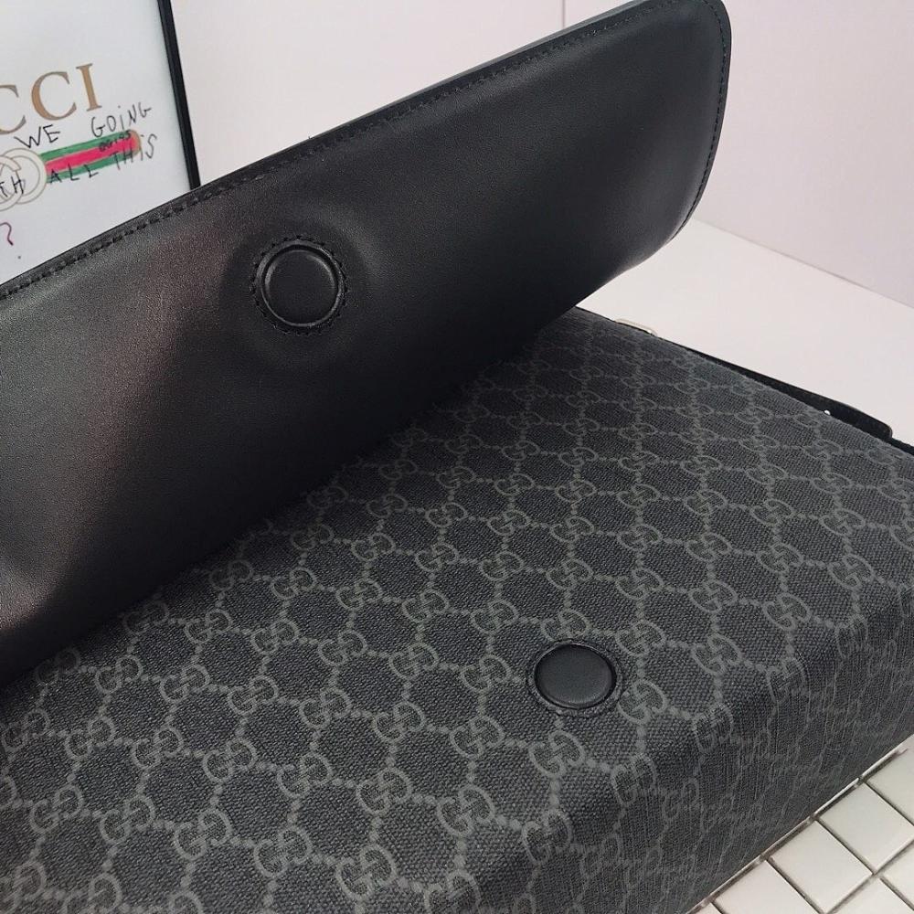 Italian-Inspired Stylish Crossbody Bag