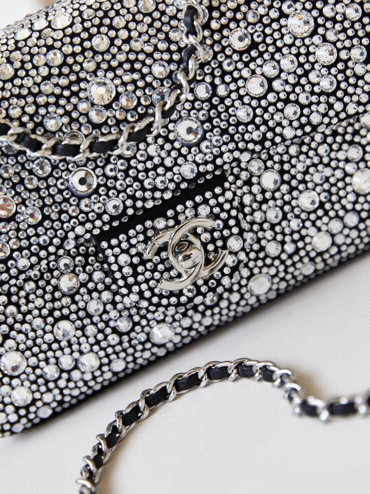 Modern Leather Shoulder Bag