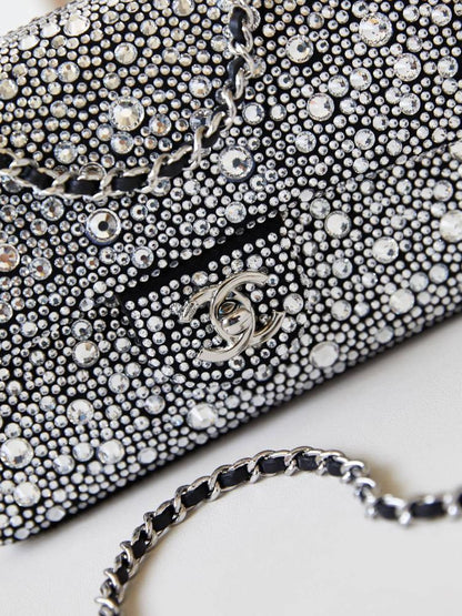 Modern Leather Shoulder Bag