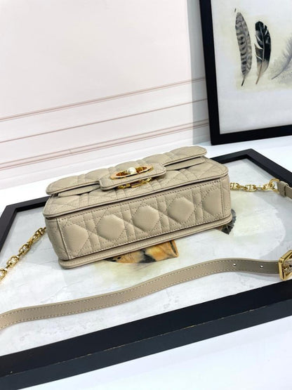 Modern White Leather Shoulder Bag