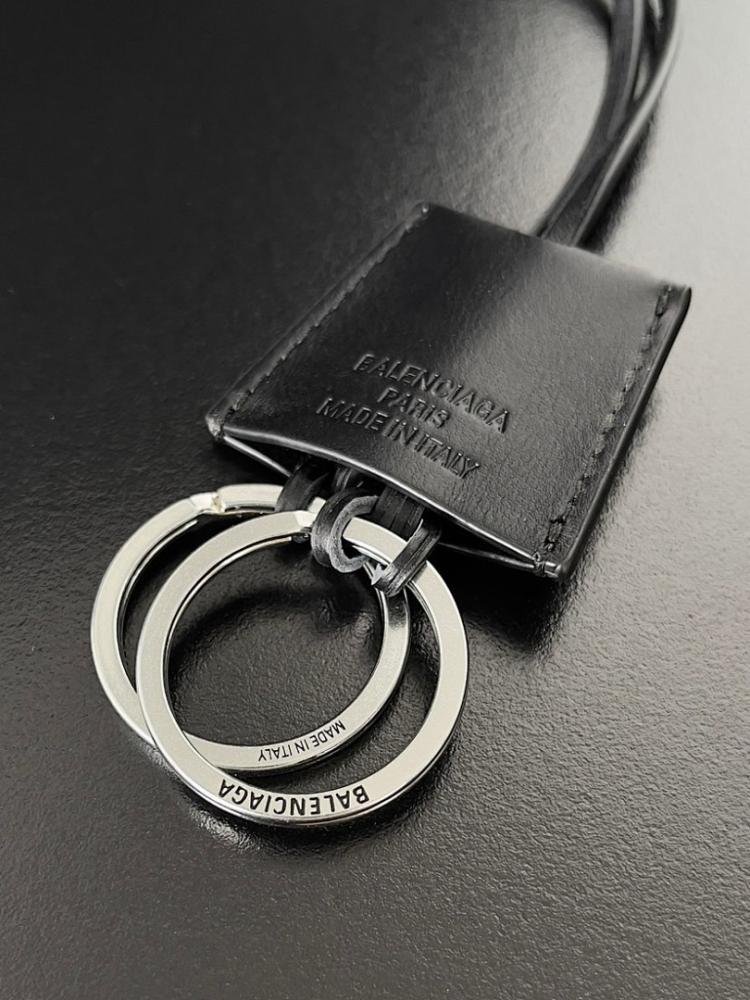 Modern Shoulder Bag – Limited Edition