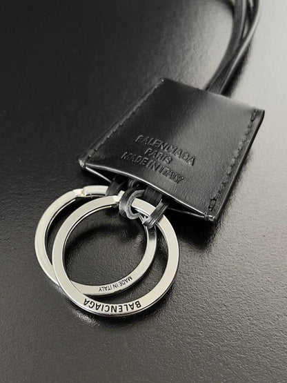 Modern Shoulder Bag – Limited Edition