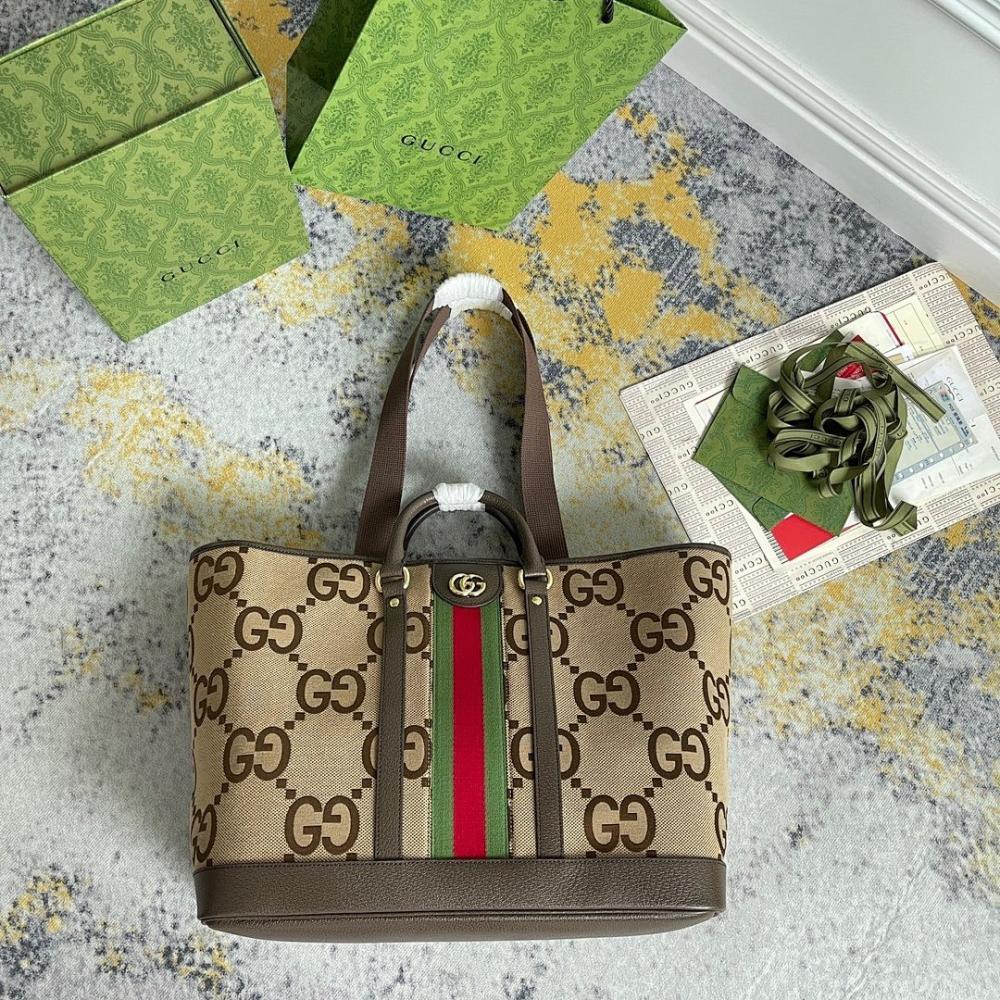 Modern Italian-Inspired Crossbody Bag