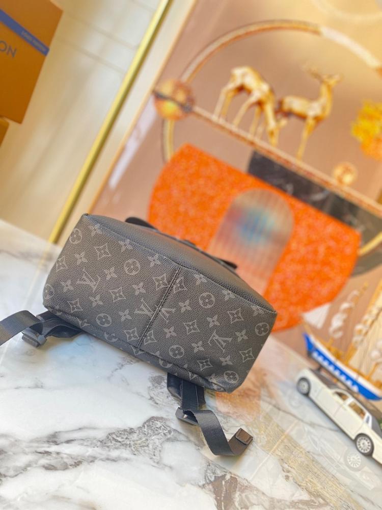 Modern Italian-Inspired Canvas Shoulder Bag
