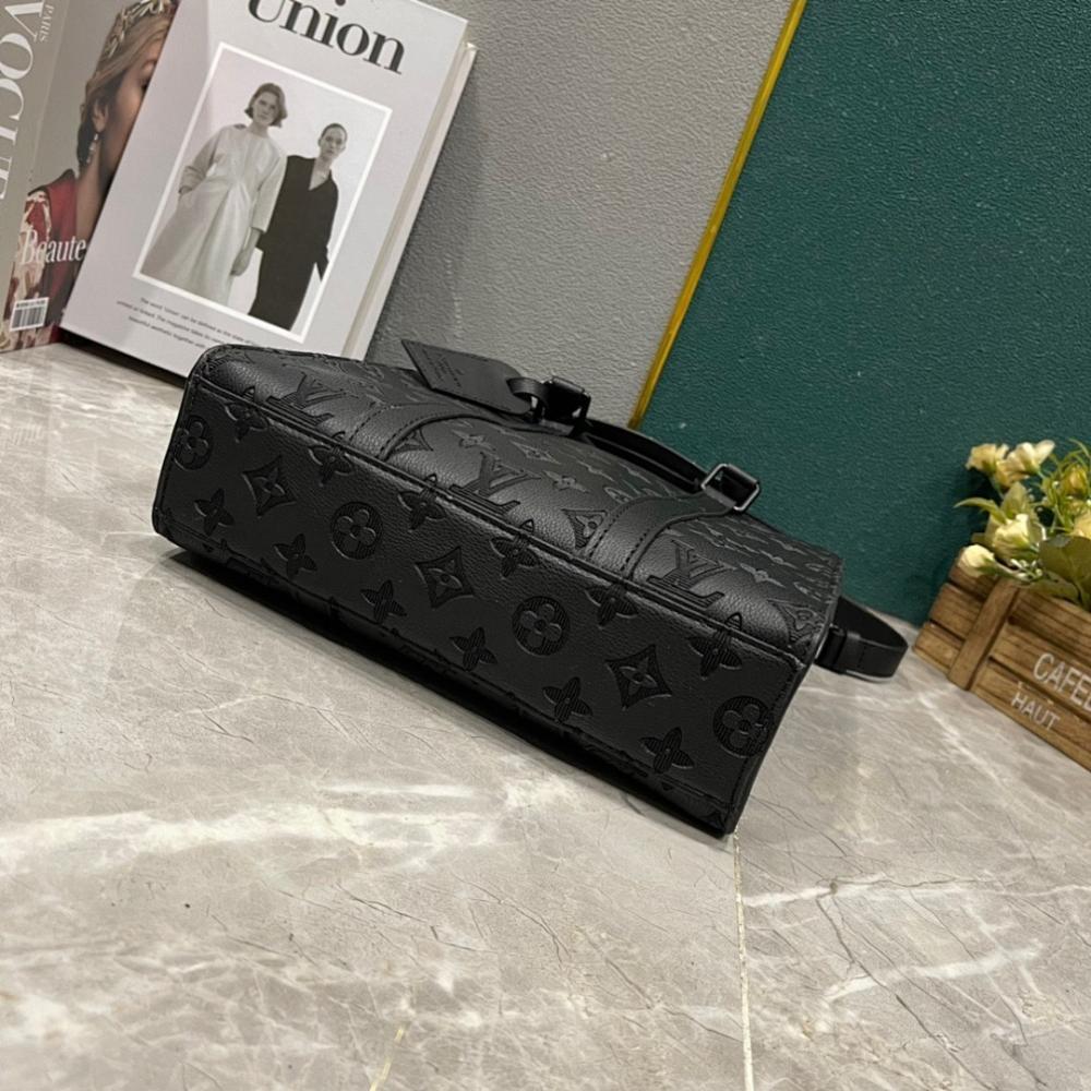 Modern Elegant Leather Crossbody Bag