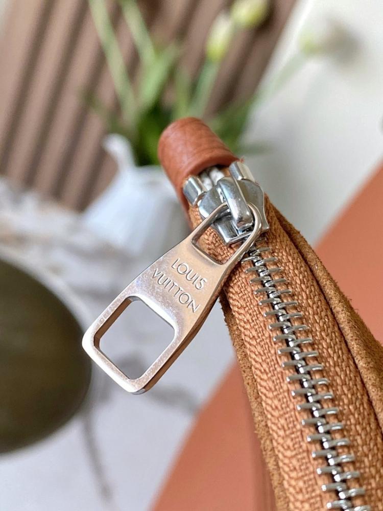 Stylish Refined Calfskin Hobo Bag