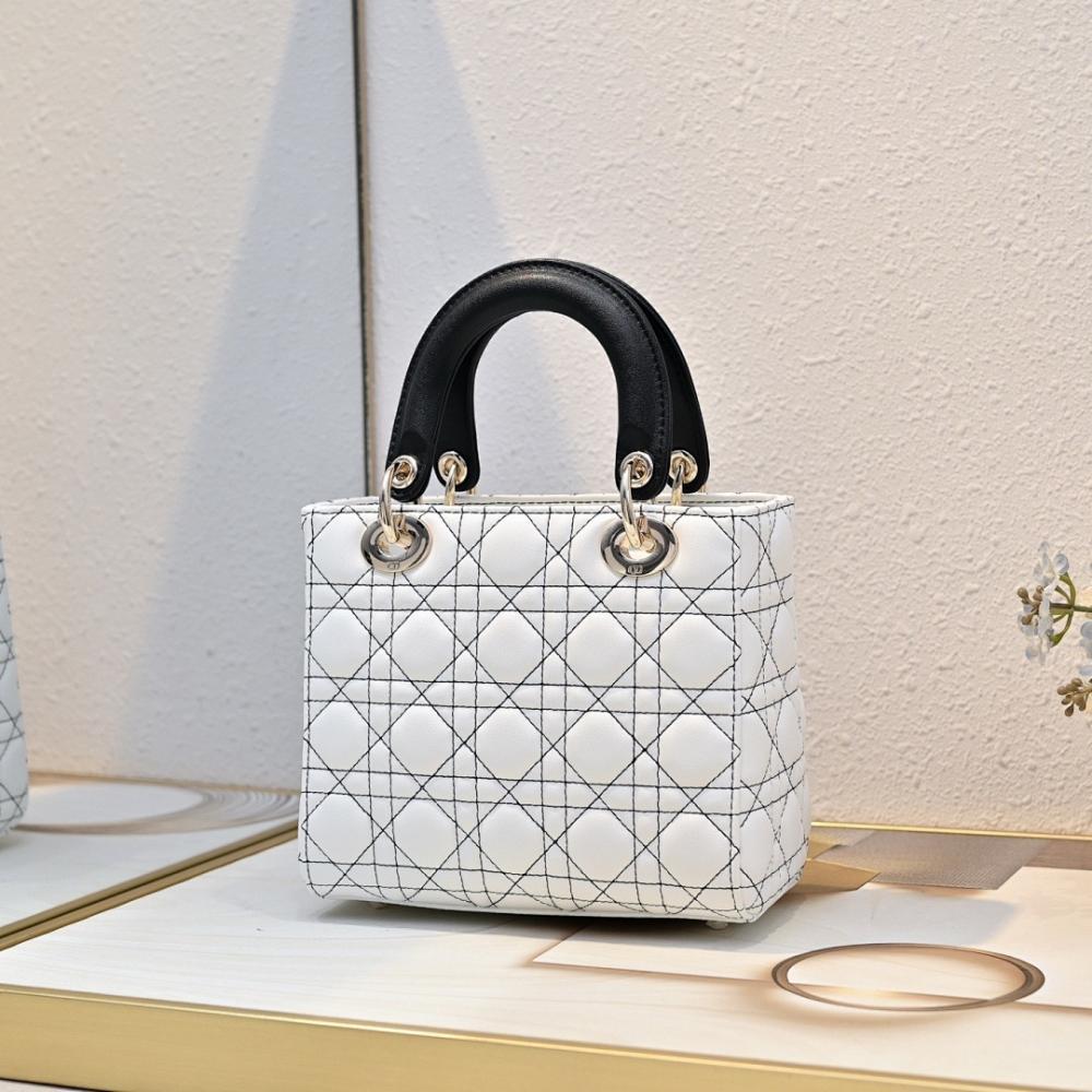 Classic Elegant White Lambskin Shoulder Bag