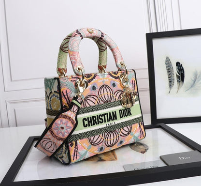 Modern Gold Embroidered Shoulder Bag – Limited Edition