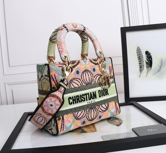 Modern Gold Embroidered Shoulder Bag – Limited Edition