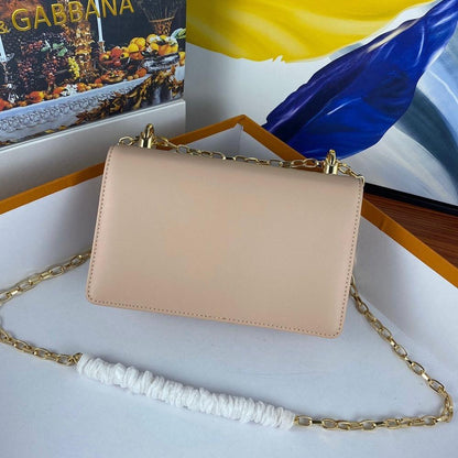 Elegant Refined Leather Crossbody Bag