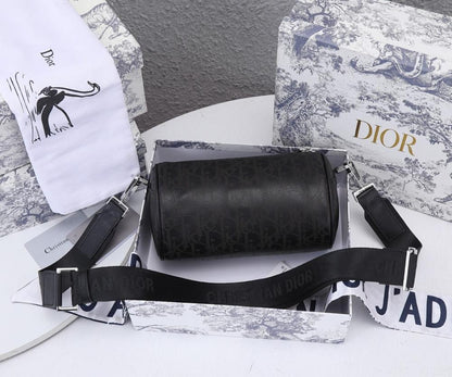 Elegant Refined Black Printed Leather Crossbody Bag