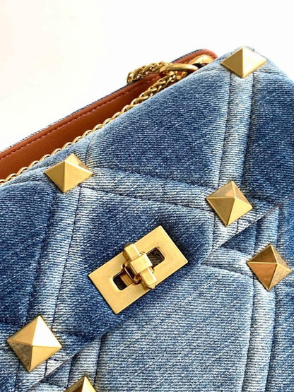 Stylish Quilted Lambskin Shoulder Bag – Limited Edition